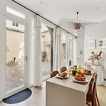 Bnbnook - Elegant 2Br In The Heart Of Le Marais