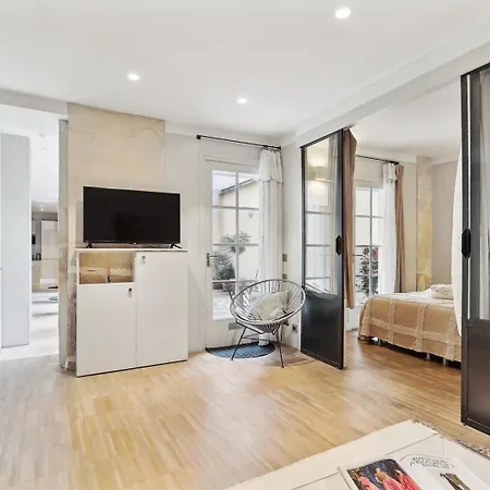 Bnbnook - Elegant 2br In The Heart Of Le Marais Appartamento
