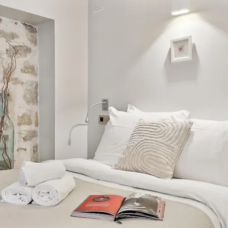 Appartamento Bnbnook - Elegant 2br In The Heart Of Le Marais Parigi