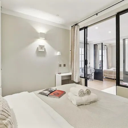 Bnbnook - Elegant 2br In The Heart Of Le Marais Parigi